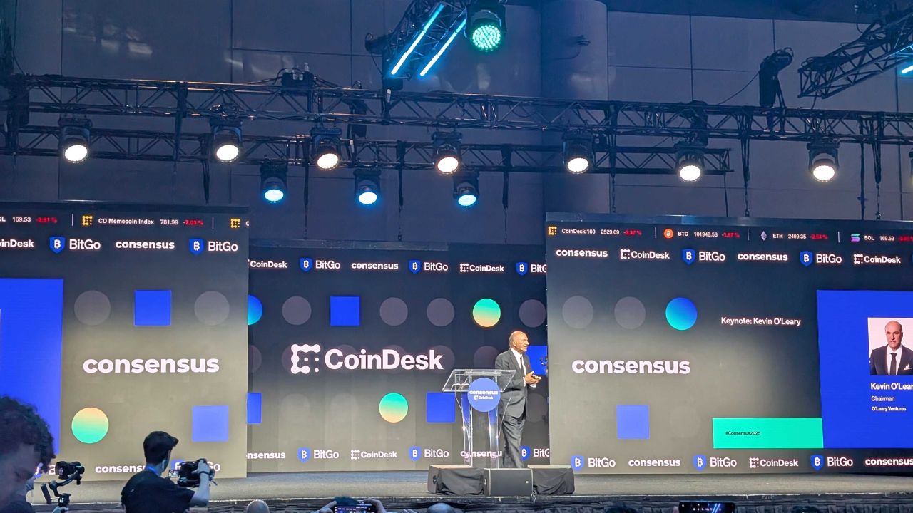 Kevin O'Leary phát biểu tại Consensus
